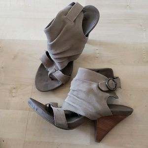 Cute Taupe Ankle Sandals with Heel